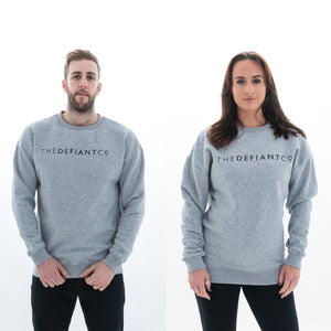 A high-quality Crewneck Sweatshirt for use in the gym and beyond! Crewnecks are absolutely indispensable basics – and this Sweatshirt is a firm favourite for its soft wearing comfort. The crewneck is a standard unisex fit and has the Famous The Defiant Co logo embossed across the chest. The colour is heather grey.