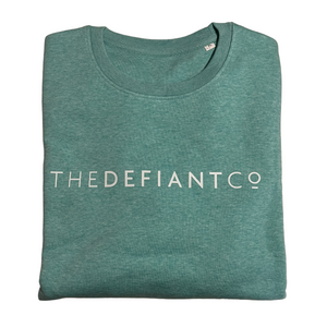 A high-quality Crewneck Sweatshirt for use in the gym and beyond! Crewnecks are absolutely indispensable basics – and this Sweatshirt is a firm favourite for its soft wearing comfort. The crewneck is a standard unisex fit and has the Famous The Defiant Co logo embossed across the chest. The colour is mid heather green.